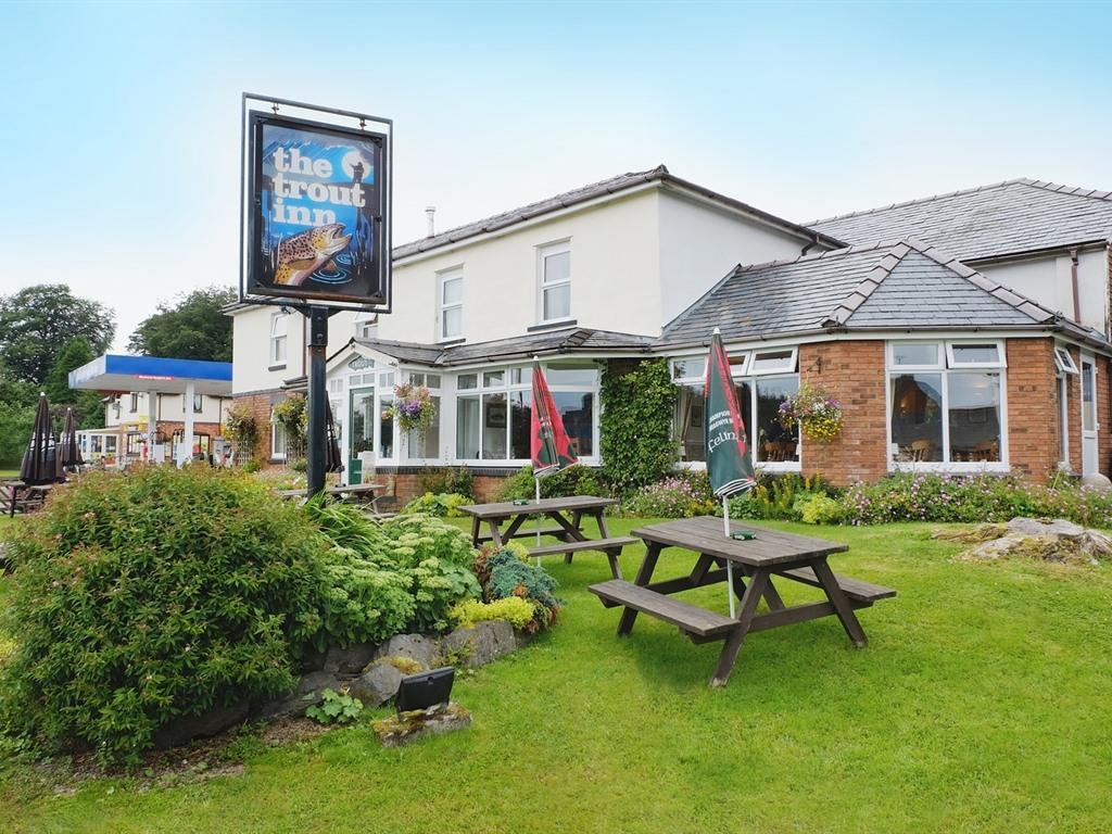 The Trout Inn Beulah Extérieur photo